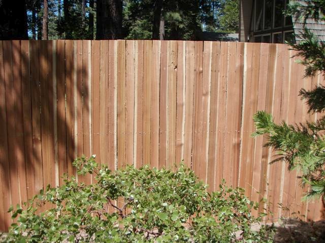 6ft-Grape-Stake-Privacy-Fence 